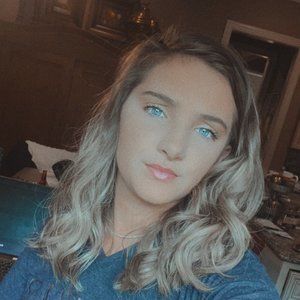 Meet your Posher, Molly's Closet